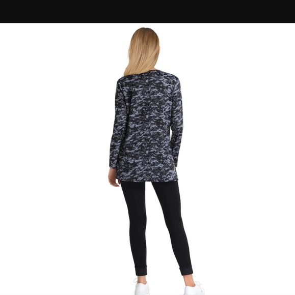 NWT Halston Studio Camo Top Size L - Picture 2 of 16